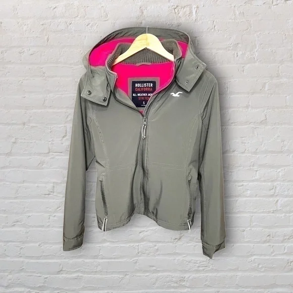 Hollister Olive All Weather Stretch Jacket with Pink Lining, Size Small- EUC! - Picture 2 of 7